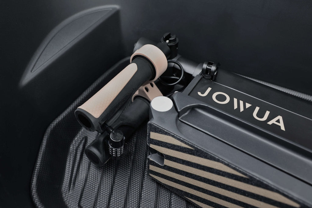Faltbarer E-Scooter mit großer Reichweite JOWUA für Tesla S3XY